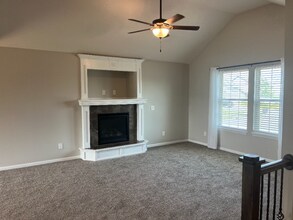 904 N Cypress Cir in Kearney, MO - Building Photo - Building Photo