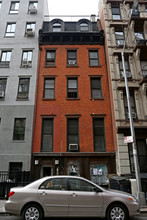 156 W 15th St in New York, NY - Building Photo - Building Photo