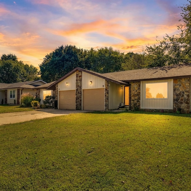 3016 W Roxbury St, Unit Apt B