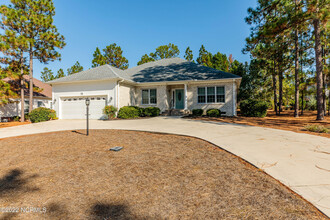 126 Sakonnet Trail in Pinehurst, NC - Building Photo - Building Photo