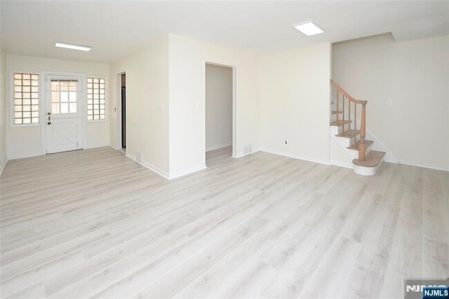 33-04-IX Halsey Rd in Fair Lawn, NJ - Building Photo - Building Photo