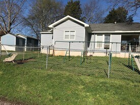 5905 8th St S in Bessemer, AL - Building Photo