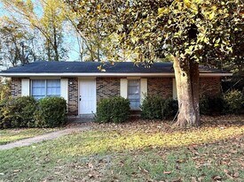 408 Briarbrook Dr in Montgomery, AL - Building Photo