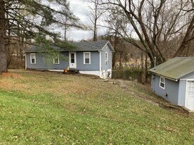 41 Hooper St, Unit 41 Hooper C in Athens, OH - Building Photo