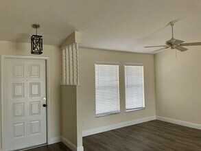 3712 SW 5th Pl in Cape Coral, FL - Foto de edificio - Building Photo