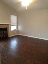 12320 Tomanet Trail in Austin, TX - Building Photo - Building Photo