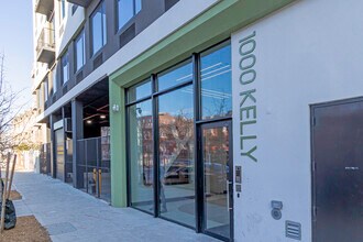 1000 Kelly in Bronx, NY - Foto de edificio - Building Photo