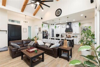 17 Ozark Ave in McAllen, TX - Building Photo - Building Photo