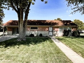449 Carol Dr in Greenwood, IN - Building Photo - Building Photo