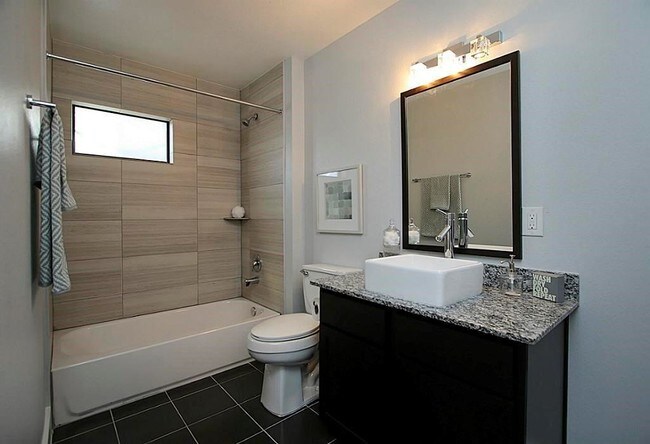 1218 Jackson Blvd-Unit -4 in Houston, TX - Building Photo - Building Photo