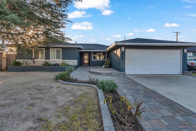 property at 920 N Milford Rd