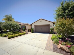 33195 Barmetta Ln in Temecula, CA - Building Photo - Building Photo