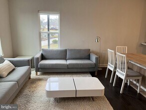 13230 Woodland Park Rd in Herndon, VA - Building Photo - Building Photo