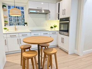 3 Sutherland Rd, Unit A in Boston, MA - Building Photo - Building Photo