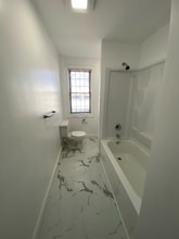 824 Main St in Melrose, MA - Foto de edificio - Building Photo