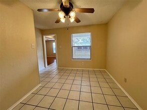 1321 Darr St in Irving, TX - Building Photo - Building Photo