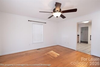 2205 Ln St in Kannapolis, NC - Foto de edificio - Building Photo