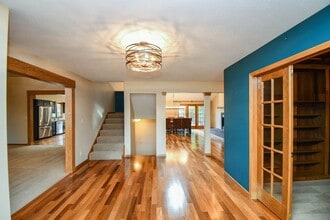 4404 S Yellowstone Ln in Sioux Falls, SD - Building Photo - Building Photo