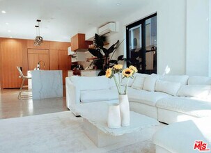 115 Park Pl in Los Angeles, CA - Building Photo - Building Photo