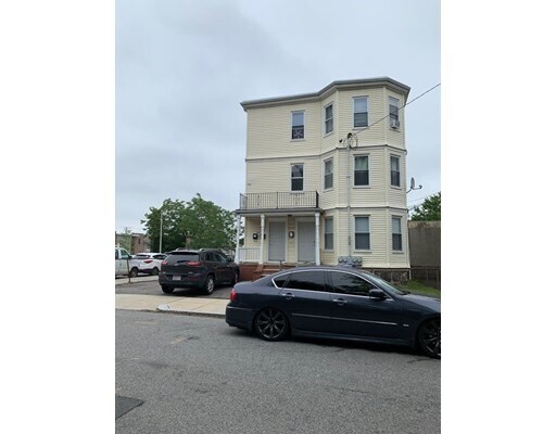 157 Murdock St in Boston, MA - Building Photo