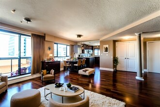 1337 10th Av W in Vancouver, BC - Building Photo - Building Photo