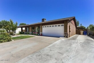 6359 W Eva St in Glendale, AZ - Building Photo - Building Photo