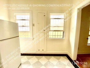 1930 Whitley Ave in Los Angeles, CA - Building Photo - Building Photo