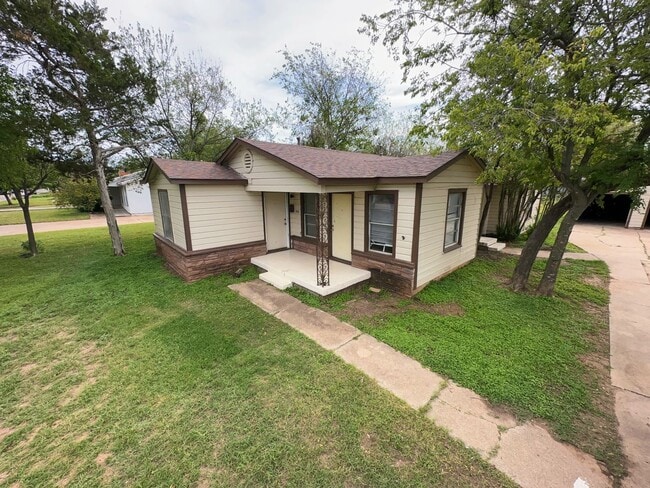 property at 557-559 E N 21st St