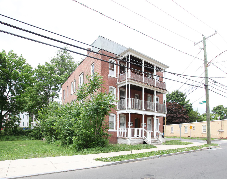 187 Glen St in New Britain, CT - Foto de edificio