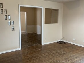 220 S 70th E Ave in Tulsa, OK - Building Photo - Building Photo