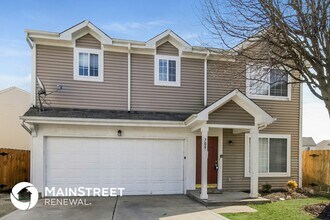 709 Cembra Dr in Greenwood, IN - Building Photo - Building Photo