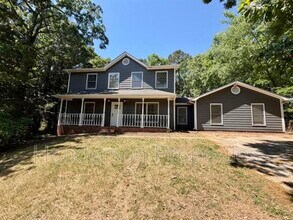 2407 Wildburne Ct in Charlotte, NC - Building Photo - Building Photo