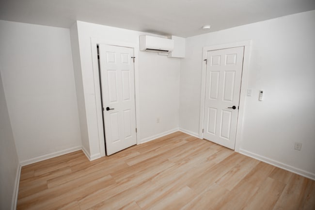 1388 W 83rd St, Unit 113 in Cleveland, OH - Building Photo - Building Photo