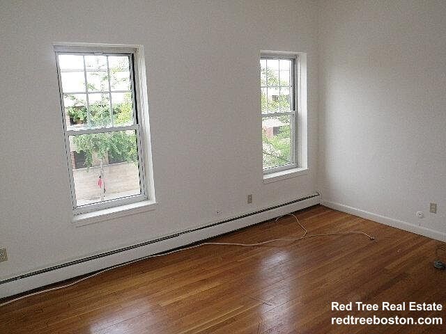 1315 Commonwealth Ave in Boston, MA - Building Photo - Building Photo