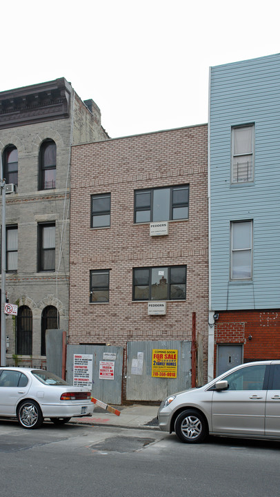 460 Central Ave in Brooklyn, NY - Building Photo