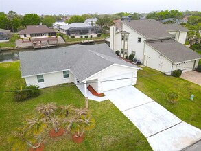 19 Cedarfield Ct in Palm Coast, FL - Building Photo - Building Photo