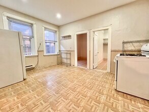 84 N Margin St, Unit 6 in Boston, MA - Foto de edificio - Building Photo