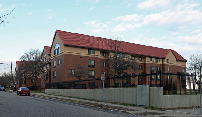 The Evanston in Cincinnati, OH - Building Photo - Building Photo