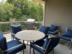 1716 Stone Crest Dr NE in Rochester, MN - Building Photo - Building Photo