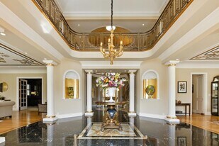 90 Broadacres Rd in Atherton, CA - Building Photo