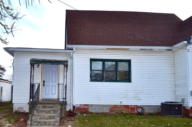 property at 602 S Miller St