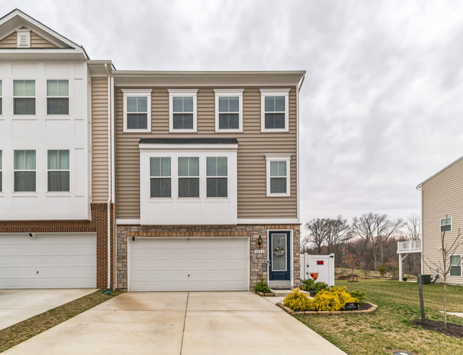 property at 5042 Melissa Pl