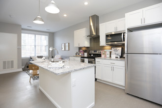 Heritage Place in Grand Rapids, MI - Building Photo - Interior Photo