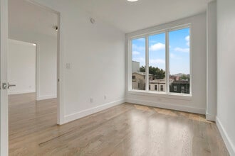152 Erasmus St-Unit -405 in Brooklyn, NY - Building Photo - Building Photo