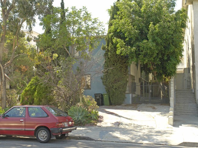 1317 N Gardner St in Los Angeles, CA - Building Photo - Building Photo