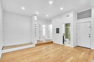 162 University Ave, Unit 3 in Newark, NJ - Foto de edificio - Building Photo