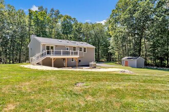 21 Greenbriar Rd in Oxford, CT - Building Photo - Building Photo
