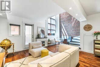 21 Earl St in Toronto, ON - Building Photo - Building Photo