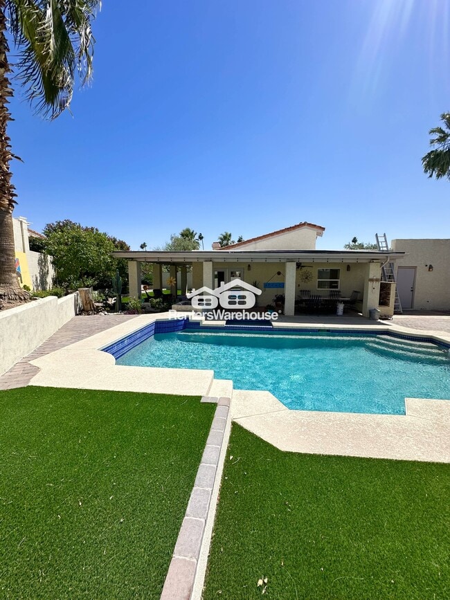 property at 7721 N 17th Pl