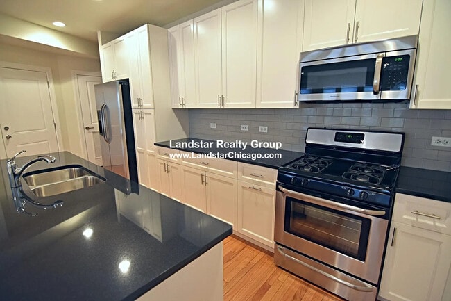 6454 N Newgard Ave, Unit 2